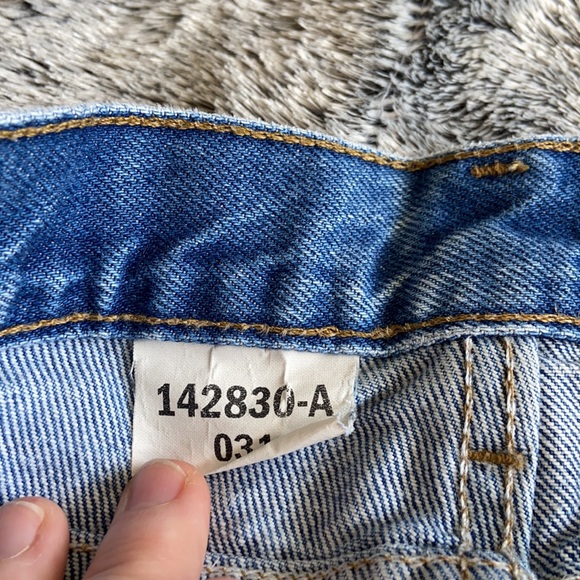 Carhartt Destroyed Mom Jeans Ultra High Waisted - Picture 15 of 15